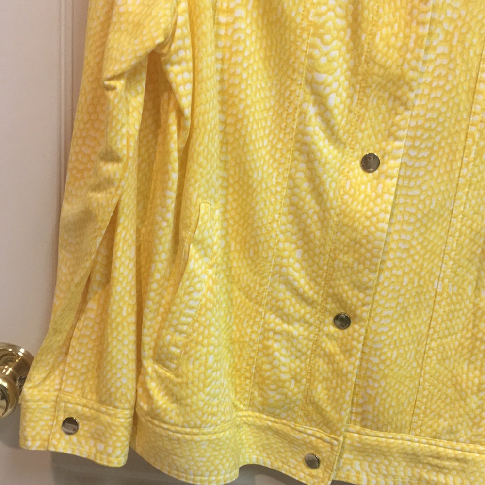 NWT Rhinestone Embellished Sunflower Yellow Jacket - Picture 6 of 8